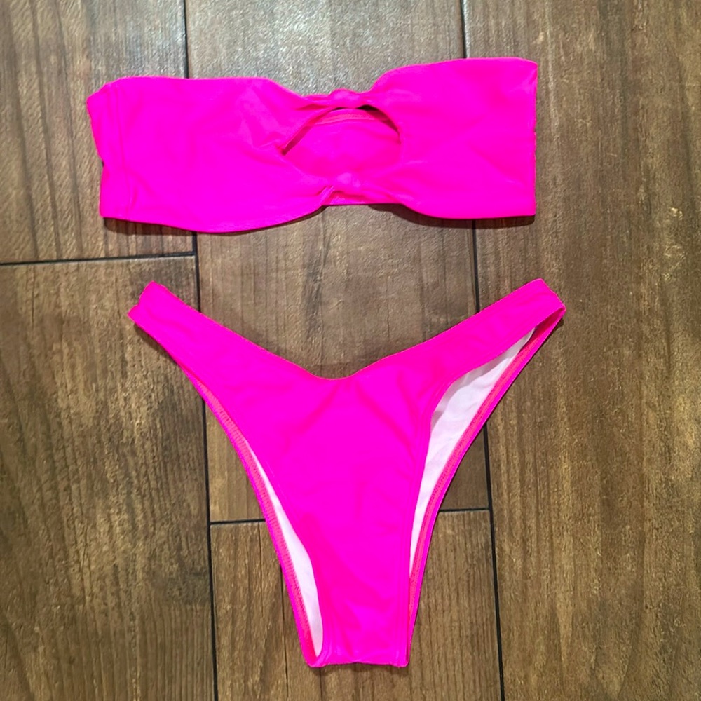 Pink bikini small